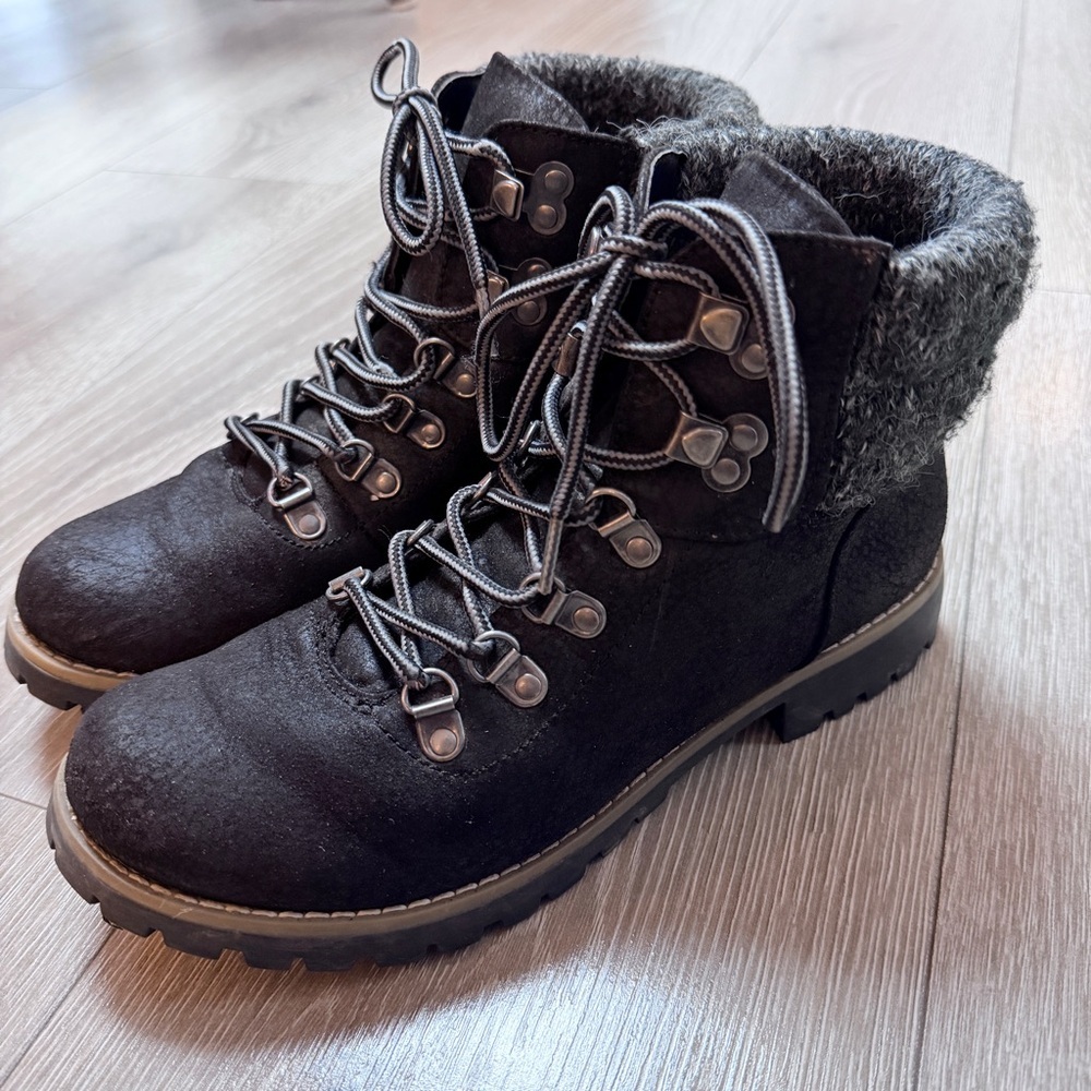 Cliffs by White Mountain Black Boots Black Size 7